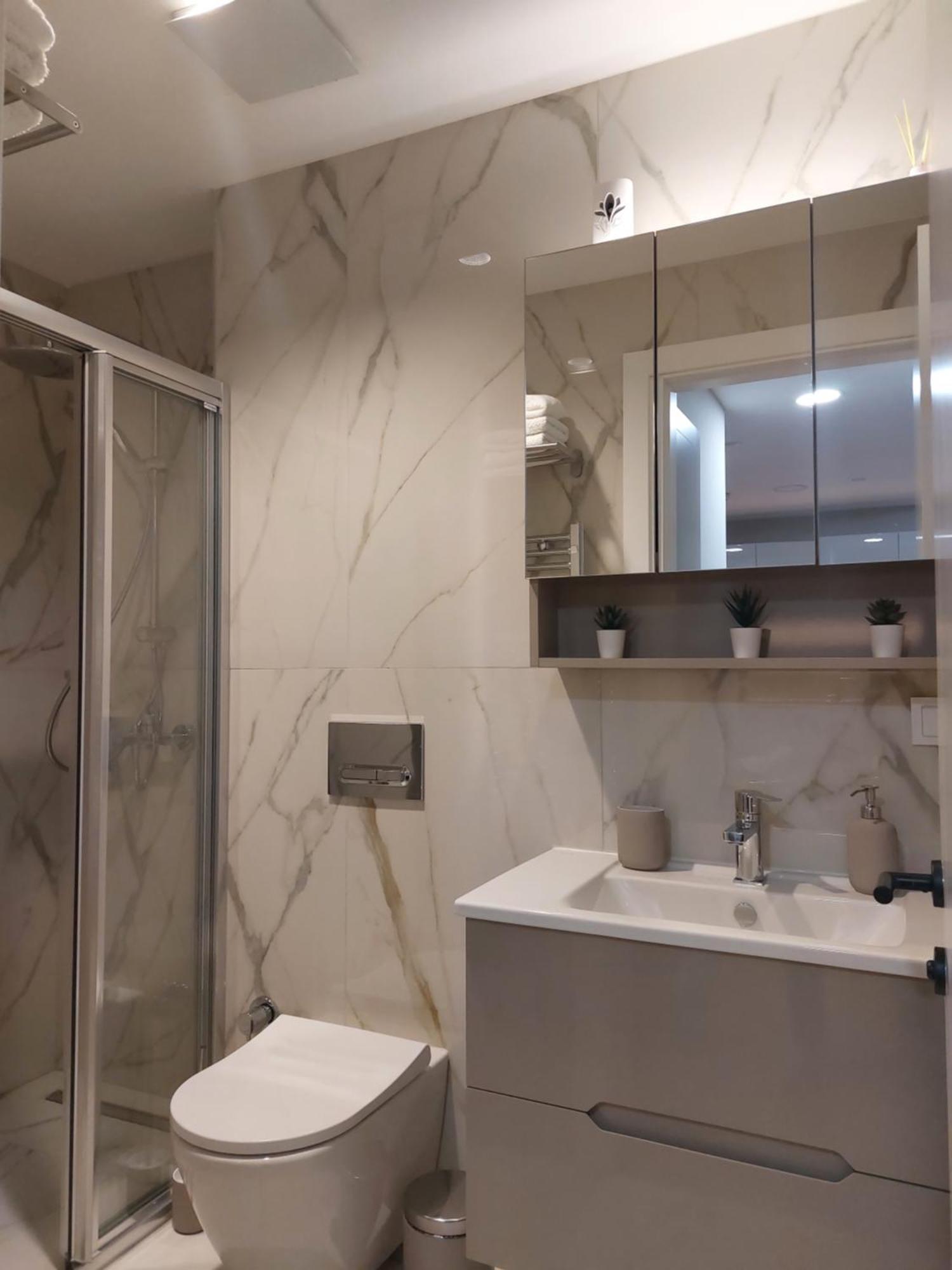 Divine 69 Luxury Apartment, Skopje City - Center, Diamond Residences, Free Parking Eksteriør bilde